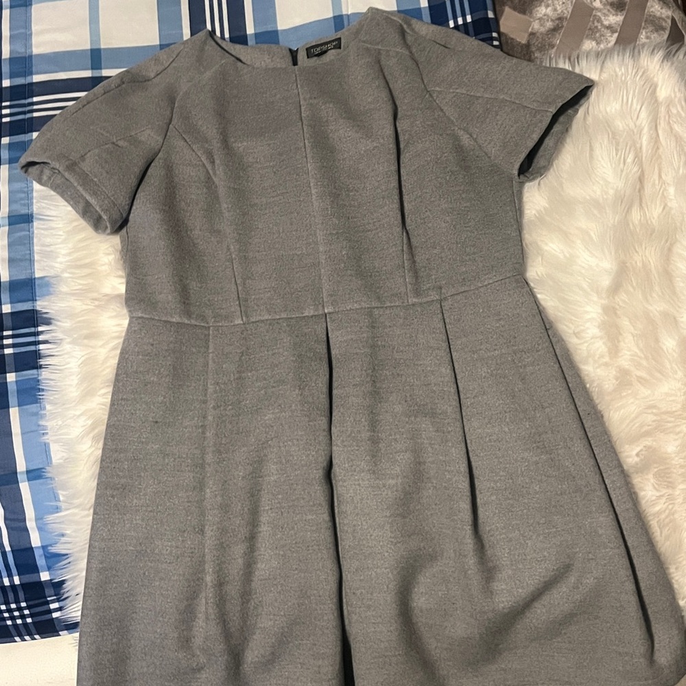 Beautiful TOPSHOP pleated polyester and viscose dress